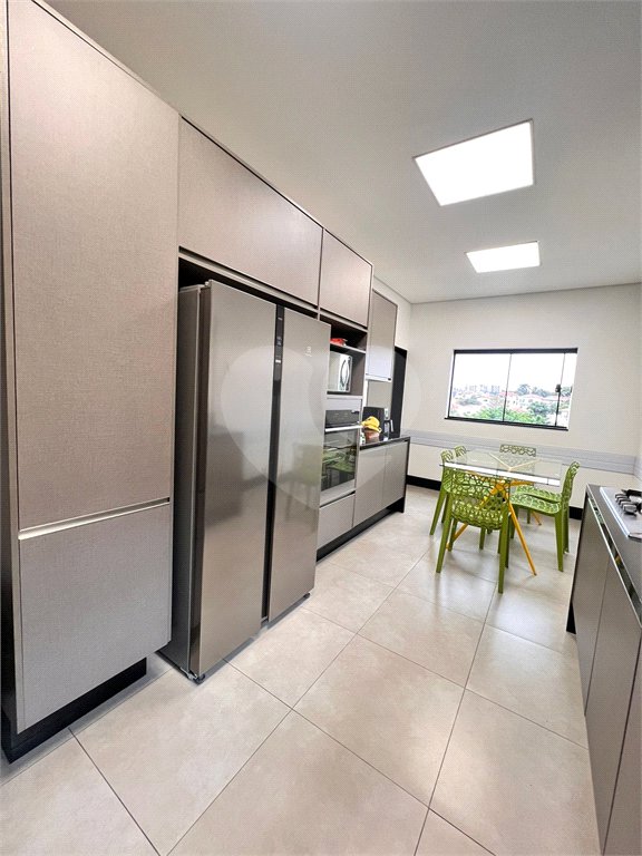 Sobrado à venda com 5 quartos, sendo 2 suítes, em Vila Inah, São Paulo, SP