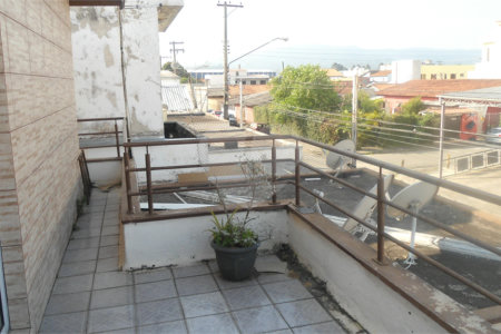 Sobrado à venda com 5 quartos, sendo 2 suítes,  em Vila Cidinha, Mogi das Cruzes, SP
