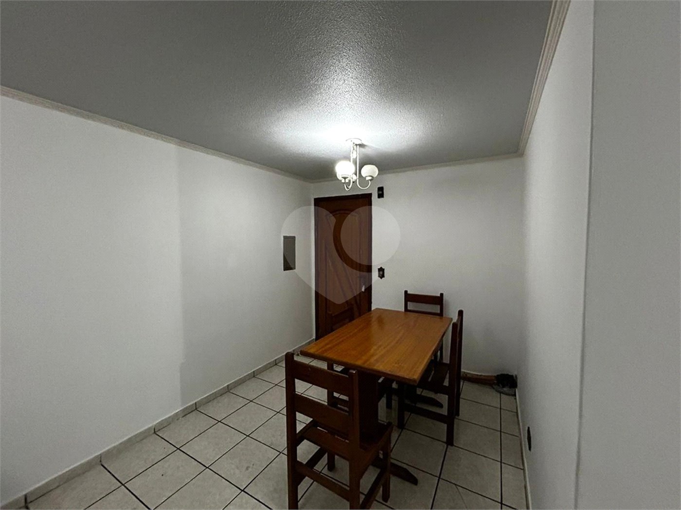 Apartamento com 03 Dormitórios, á venda, em São Carlos-SP.
