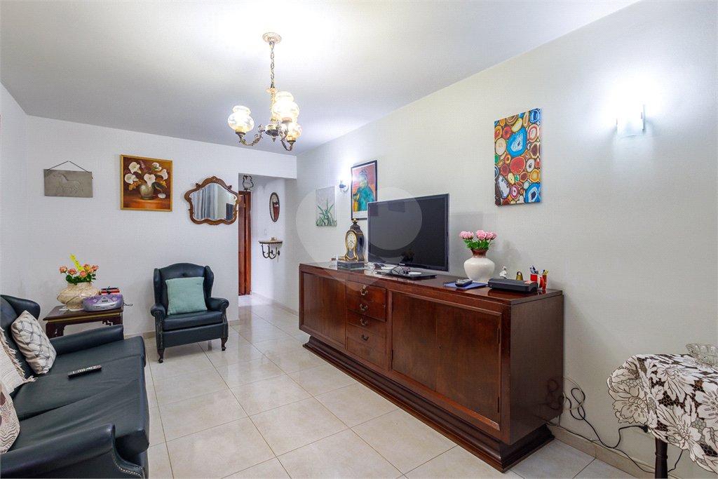 Sobrado à venda com 3 quartos em Butantã, São Paulo, SP
