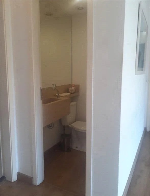 Apartamento à venda com 3 quartos, sendo 1 suíte,  em Vila Andrade, São Paulo, SP