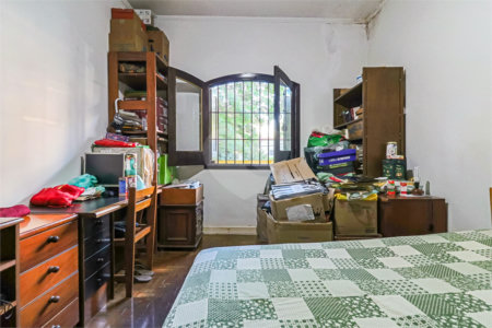 Casa à venda com 3 quartos, sendo 1 suíte, em Mirandópolis, São Paulo, SP