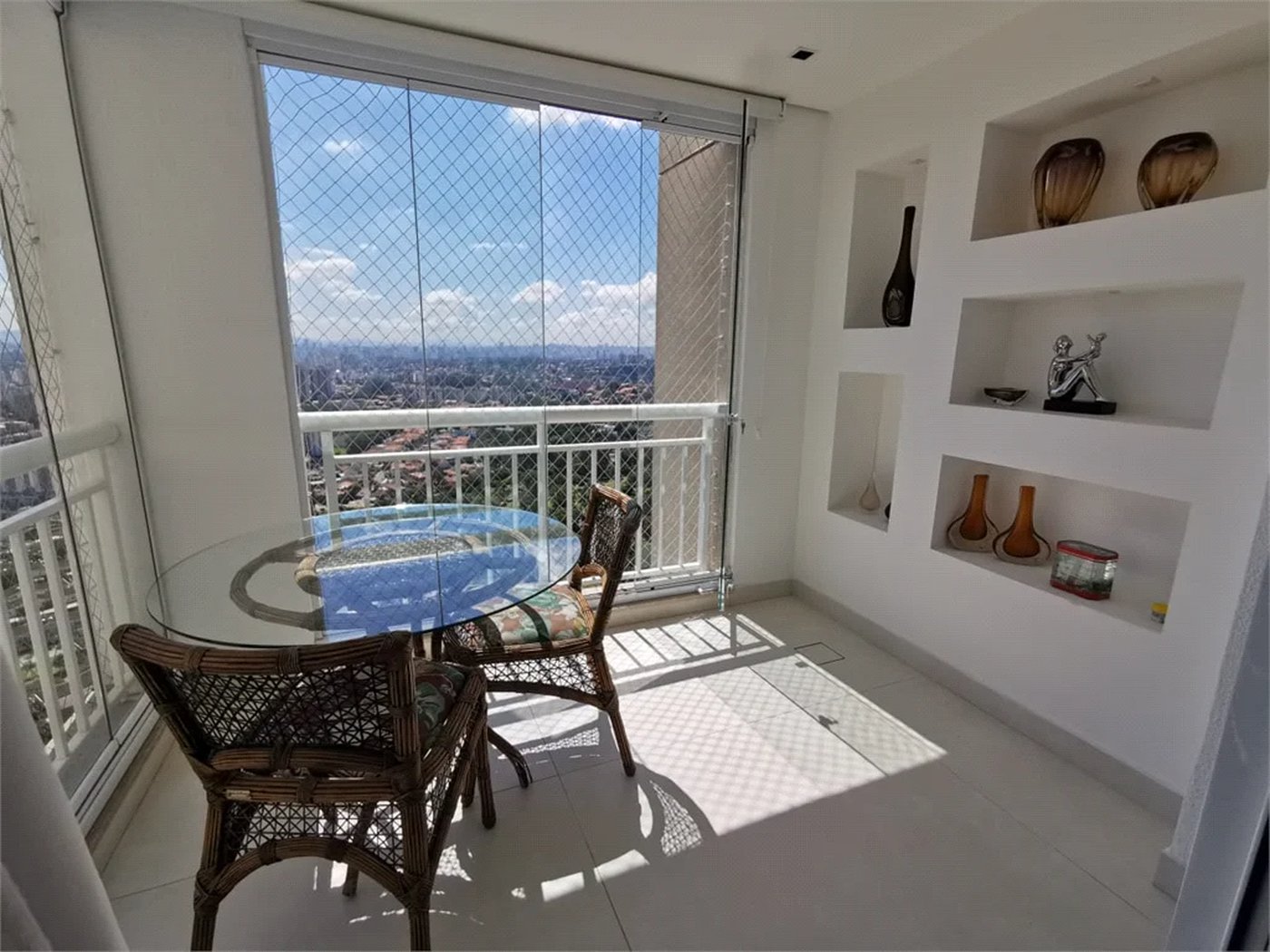 Apartamento à venda com 3 suítes em Jardim Monte Kemel, São Paulo, SP
