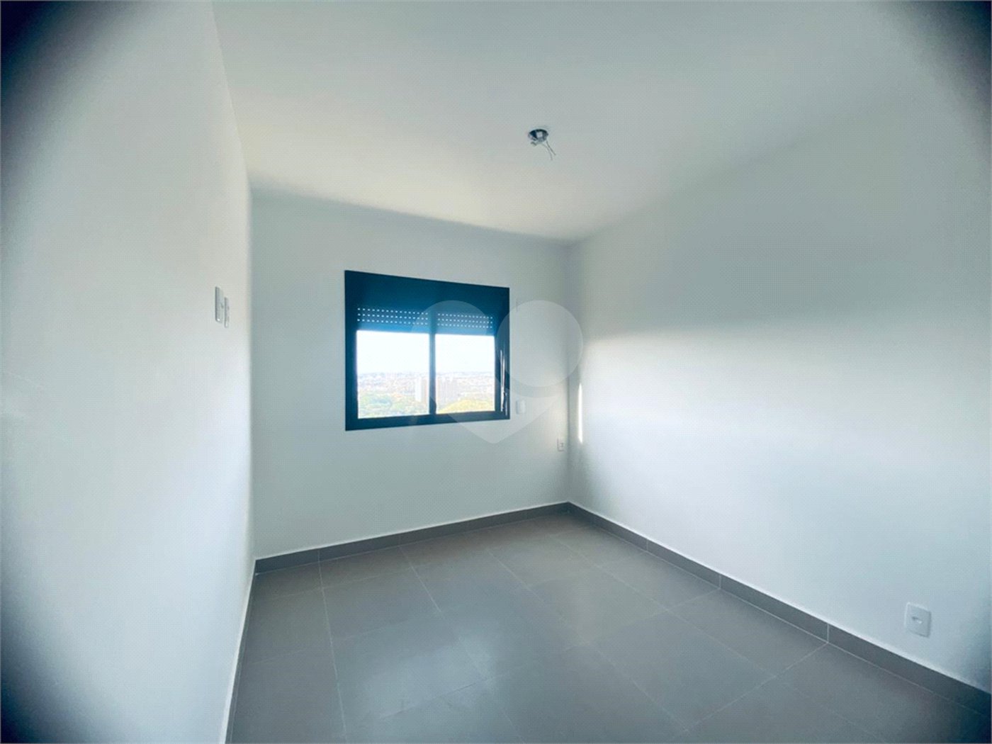 Apartamento para alugar com 3 quartos, sendo 1 suíte, em Jardim Maria José, Votorantim, SP