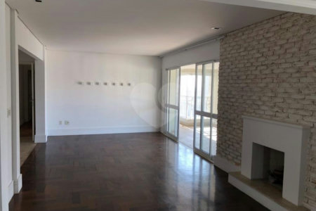 Apartamento à venda com 3 suítes em Vila Suzana, São Paulo, SP