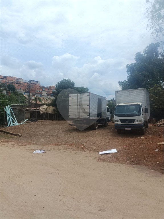 Terreno à venda com 1 suíte em Sítio Areião, São Paulo, SP