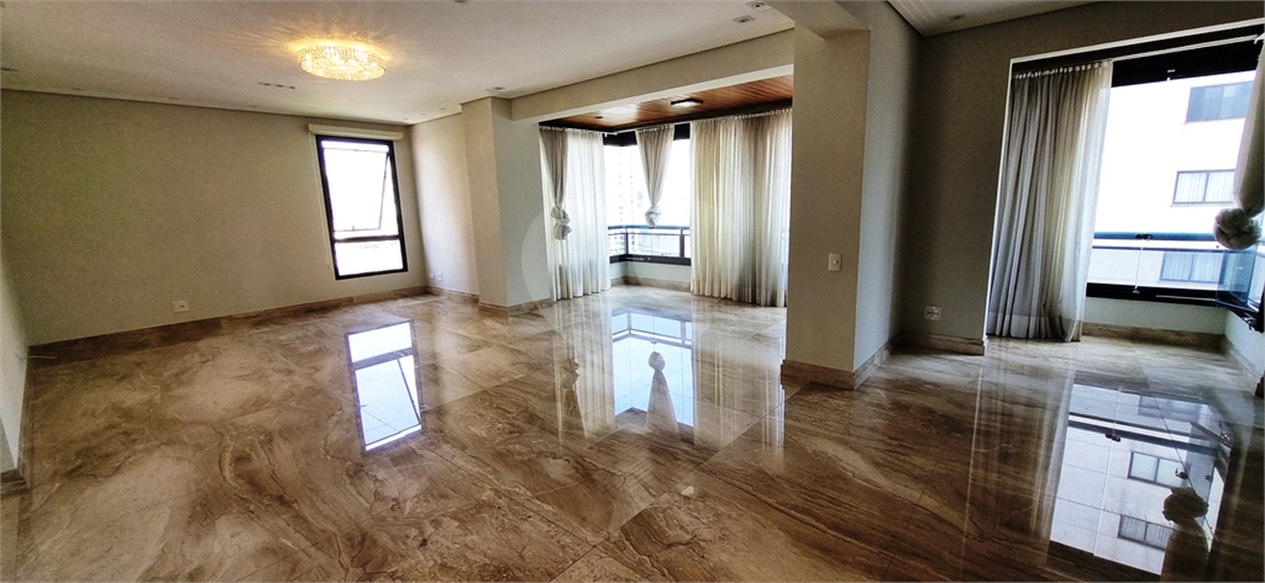 Apartamento à venda com 4 quartos, sendo 3 suítes, em Santana, São Paulo, SP
