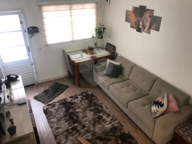 Casa à venda com 2 quartos no condomínio Dona Floriza, São Paulo - SP