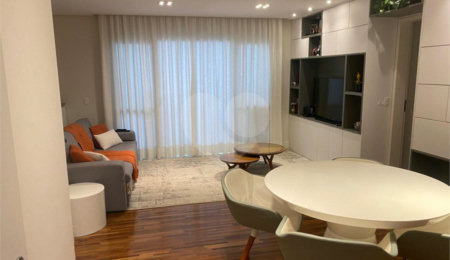 Apartamento à venda com 3 quartos, sendo 1 suíte,  em Indianópolis, São Paulo, SP