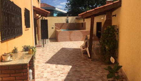 Sobrado à venda com 3 quartos, sendo 1 suíte,  em Vila Albertina, São Paulo, SP