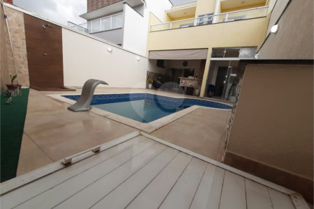 Casa à venda com 3 quartos, sendo 1 suíte, no condomínio Golden Park Residence II, Sorocaba - SP