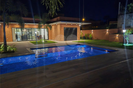 Casa à venda com 4 suítes no condomínio Terras de Santa Teresa II, Itupeva - SP