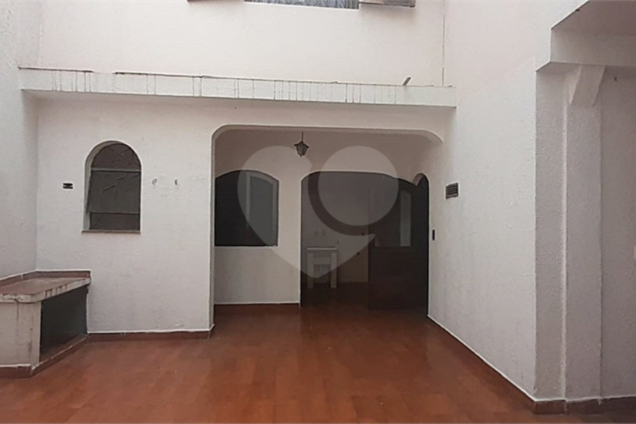 Sobrado à venda com 4 quartos, sendo 2 suítes,  em Vila Maria, São Paulo, SP