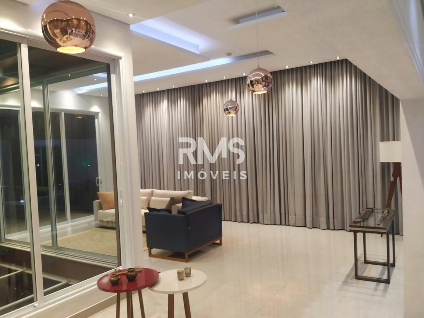 Casa à venda ou para alugar com 3 quartos, sendo 1 suíte,  no condomínio Terras de Mont Serrat, Salto - SP