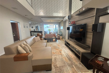 Casa à venda com 3 suítes no condomínio Residencial Chácara Ondina, Sorocaba - SP