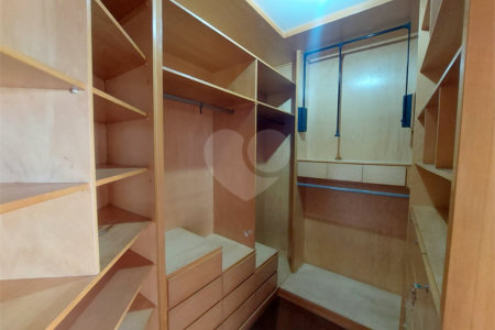 Apartamento à venda com 3 quartos, sendo 1 suíte, em Parque São Domingos, São Paulo, SP