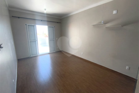 Casa à venda com 3 quartos, sendo 2 suítes, em Vila Carolina, Itapetininga, SP