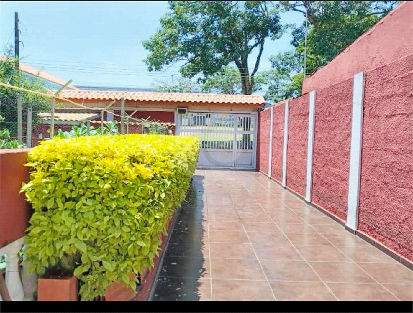 Sobrado à venda com 3 quartos, sendo 1 suíte, em Jardim Casa Branca, Suzano, SP