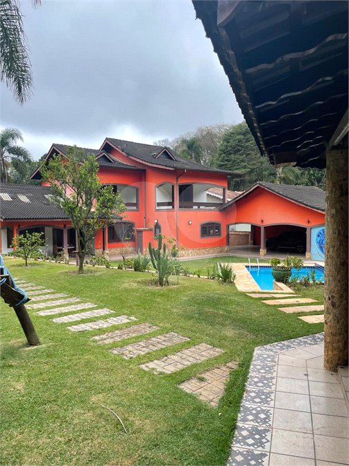 Casa à venda ou para alugar com 4 suítes no condomínio Alpes da Cantareira, Mairiporã - SP