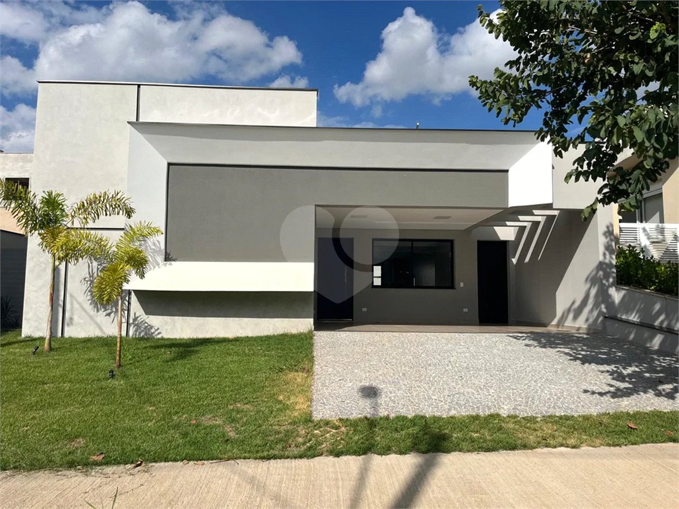 Excelente Casa Plana no Condomínio Bela Vista