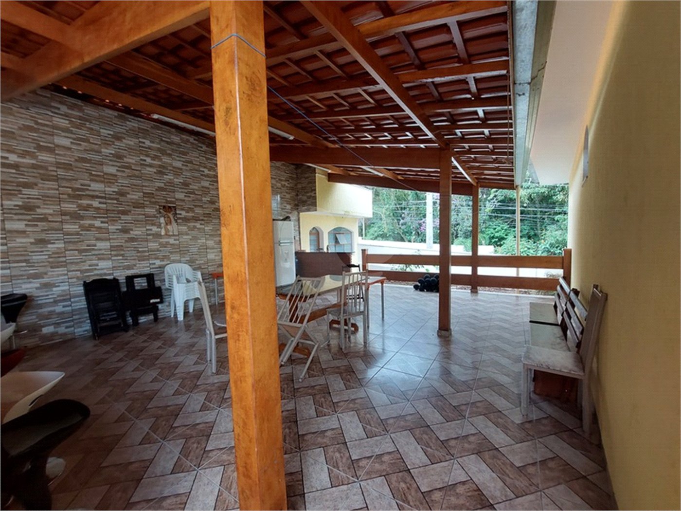 Casa à venda com 5 quartos, sendo 3 suítes, no Centro, Mairiporã, SP