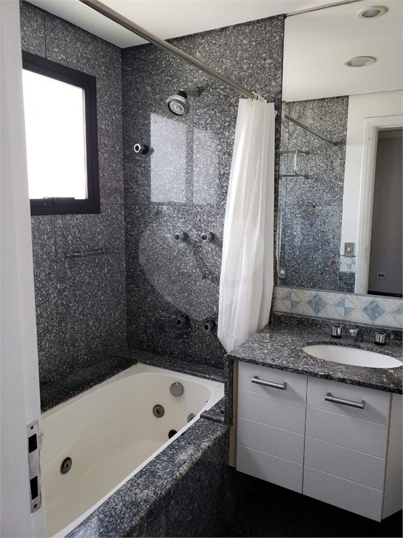 Apartamento à venda com 4 quartos, sendo 2 suítes, em Vila Andrade, São Paulo, SP