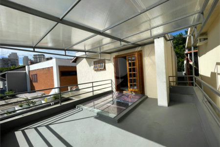Sobrado à venda com 3 quartos, sendo 2 suítes, em Alto da Boa Vista, São Paulo, SP