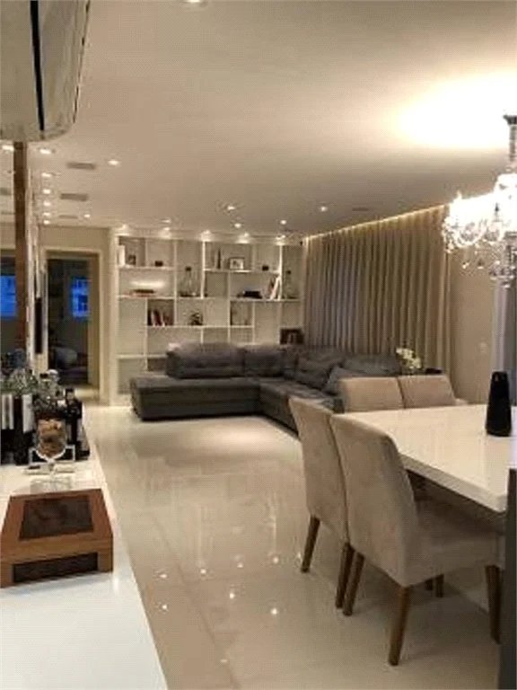 Apartamento à venda com 3 quartos, sendo 2 suítes,  em Vila Andrade, São Paulo, SP