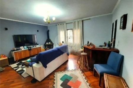 Casa à venda com 5 quartos, sendo 3 suítes, em Jardim Ester, São Paulo, SP