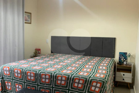 Casa à venda com 3 quartos, sendo 1 suíte, no condomínio Residencial Ponderosa, São Roque - SP