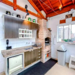 Casa à venda com 3 suítes no condomínio Oiti Residencial, São Paulo - SP