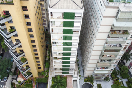 Apartamento à venda com 3 quartos, sendo 1 suíte, em Santa Cecília, São Paulo, SP