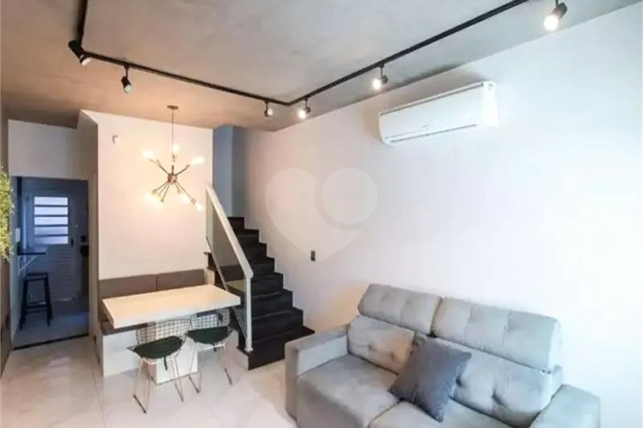 Sobrado à venda com 3 quartos, sendo 1 suíte, em Jaçanã, São Paulo, SP
