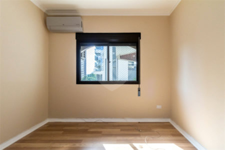 Apartamento à venda com 3 quartos, sendo 1 suíte, em Brooklin, São Paulo, SP
