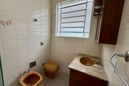 CASA AMPLA COM QUINTAL  150m² - 1.799.000,00 - Aparecida - Santos/SP