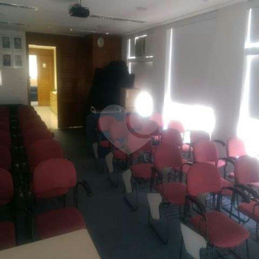 Conjunto comercial, 120 m2, 2 vagas, prédio 24h, vende ou aluga