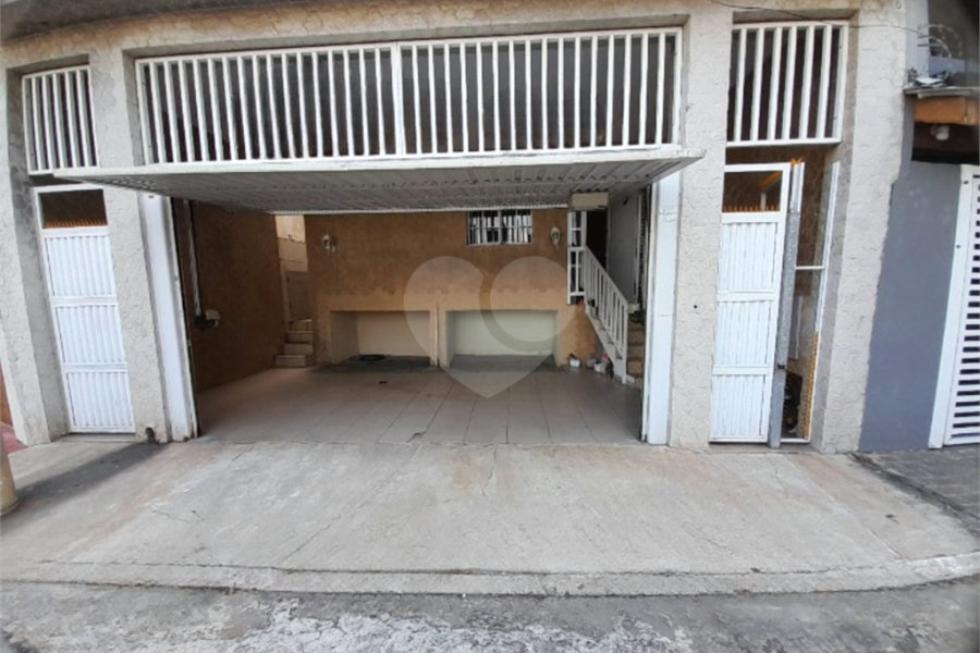 Sobrado à venda com 3 quartos, sendo 1 suíte,  em Saúde, São Paulo, SP