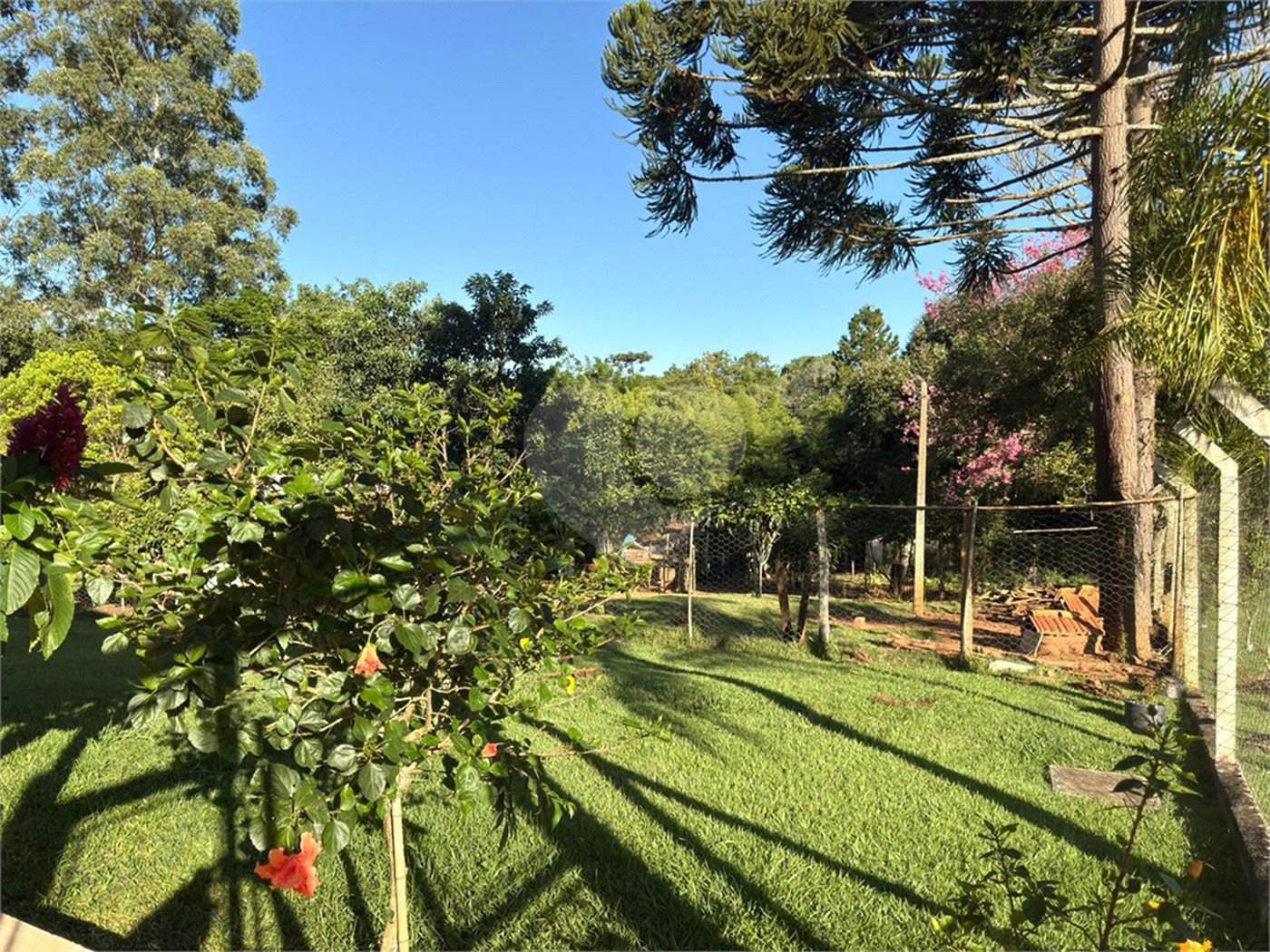 Chácara à venda com 4 quartos, sendo 3 suítes,  em Vila Recreio, Itapetininga, SP