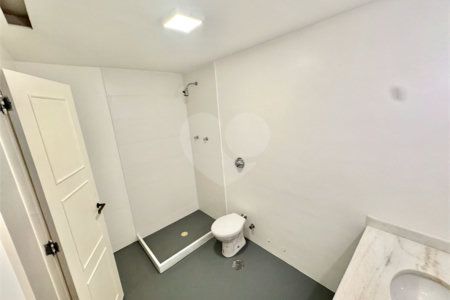 Apartamento à venda com 4 quartos, sendo 1 suíte, em Lagoa, Rio de Janeiro, RJ