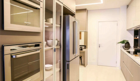 Apartamento à venda com 4 suítes em Real Parque, São Paulo, SP