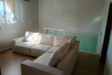 Casa à venda com 4 quartos, sendo 2 suítes,  em Vila Rei, Mogi das Cruzes, SP