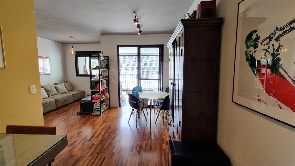 Apartamento à venda com 2 quartos, sendo 1 suíte, em Pinheiros, São Paulo, SP