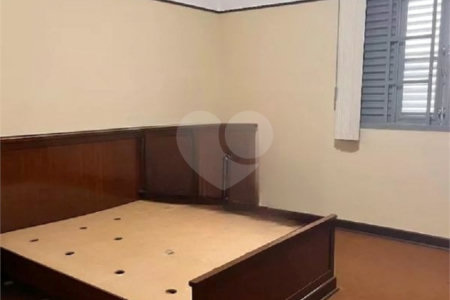 Sobrado à venda com 4 quartos, sendo 1 suíte,  em Alto da Lapa, São Paulo, SP
