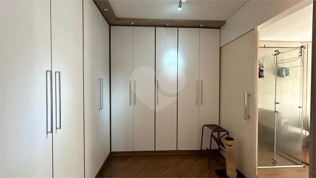 Casa à venda com 3 quartos, sendo 1 suíte, no condomínio Marcia Miyashiro, São Paulo - SP