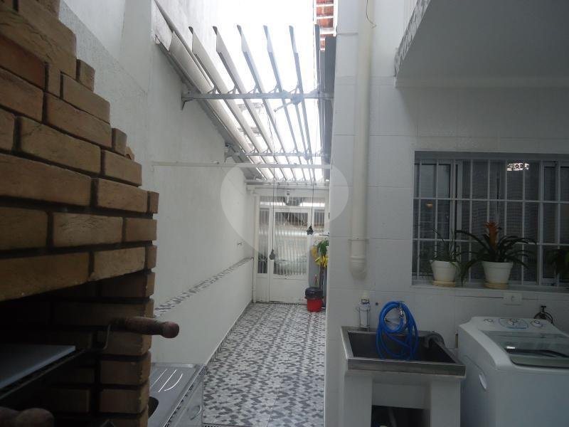 Sobrado à venda com 4 quartos, sendo 3 suítes, em Jardim Floresta, São Paulo, SP