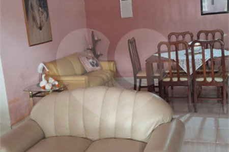 Casa à venda com 3 quartos, sendo 1 suíte, em Alpes D'ouro, Bom Jesus dos Perdões, SP