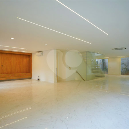 Casa para alugar com 4 suítes no condomínio Hípica Garden, São Paulo - SP
