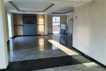 Apartamento à venda com 3 quartos, sendo 1 suíte, em Vila Paulicéia, São Paulo, SP