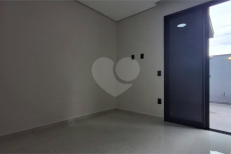 Casa à venda com 3 quartos, sendo 1 suíte, no condomínio Reserva Ipanema, Sorocaba - SP
