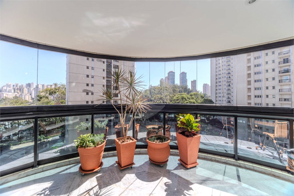 Apartamento à venda com 4 suítes em Paraíso do Morumbi, São Paulo, SP